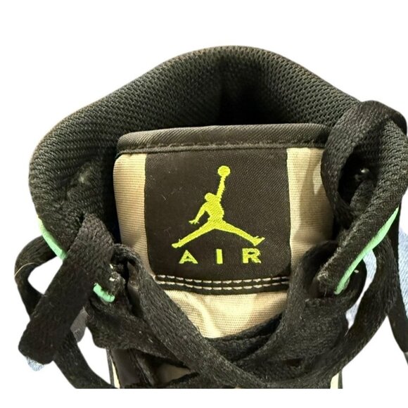 Nike Jordan 1 Mid GS Pastel Volt Green Glow Black Size 6Y 2021 554725-175 - Picture 10 of 16